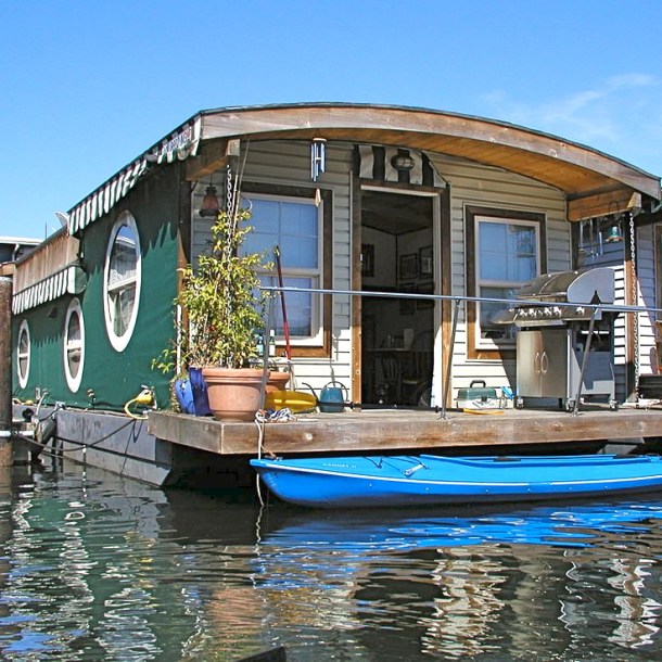 LakeUnionHouseboat