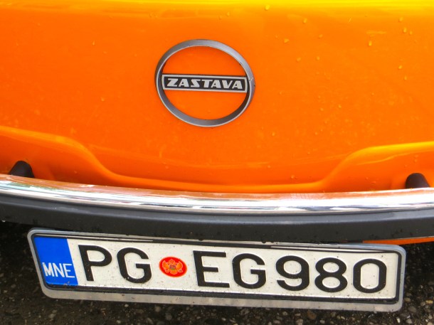 Zastava 2