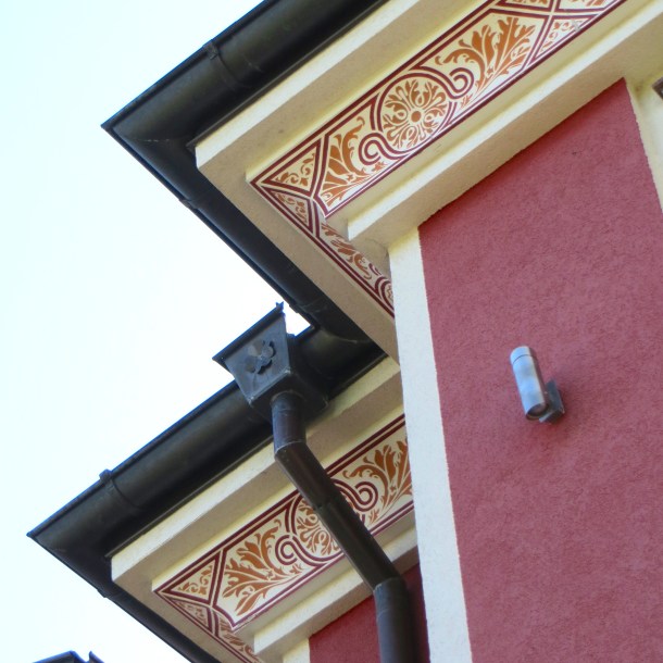 Under Eaves Detail